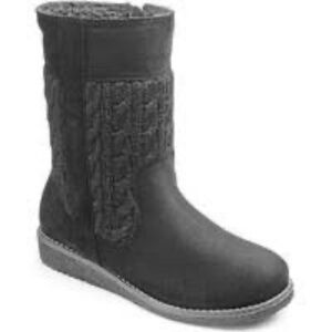 GUMTREE CABLE KNIT DETAIL BOOT - BOOT SIZE 9 (NEW WITH TAGS)